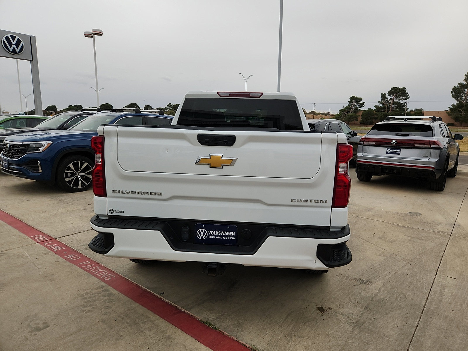 Used 2024 Chevrolet Silverado 1500 Custom image 6