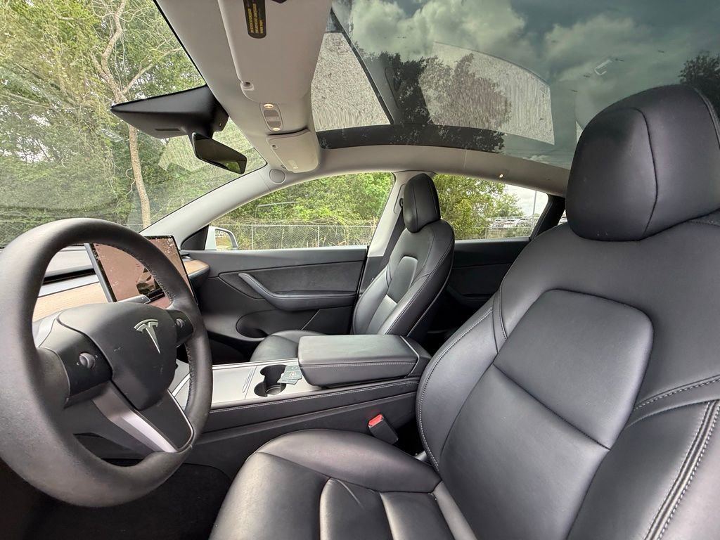 Used 2022 Tesla Model Y Performance image 20