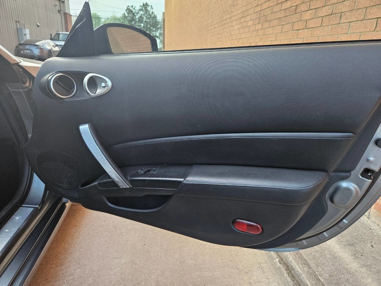 Used 2006 Nissan 350Z Touring image 13