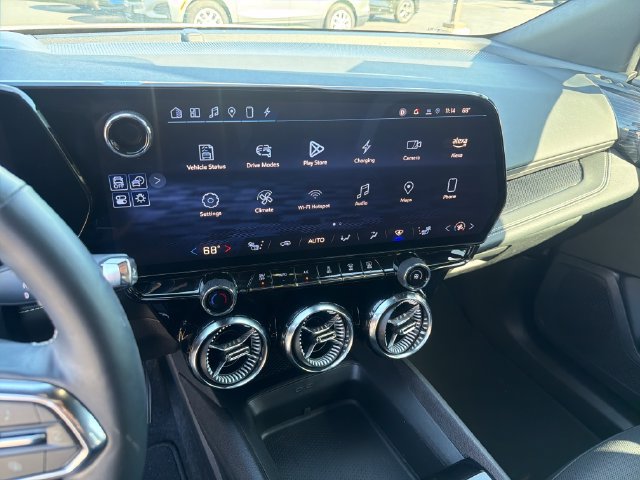Certified 2024 Chevrolet Blazer EV LT AWD/4WD image 17