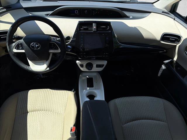 Used 2016 Toyota Prius Three w/ Advanced Technology Package FWD image 22