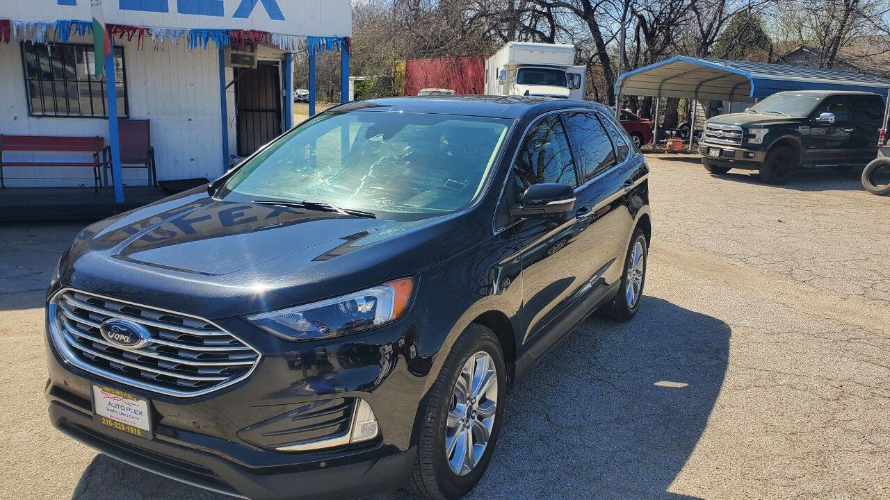 Used 2022 Ford Edge Titanium AWD/4WD image 7