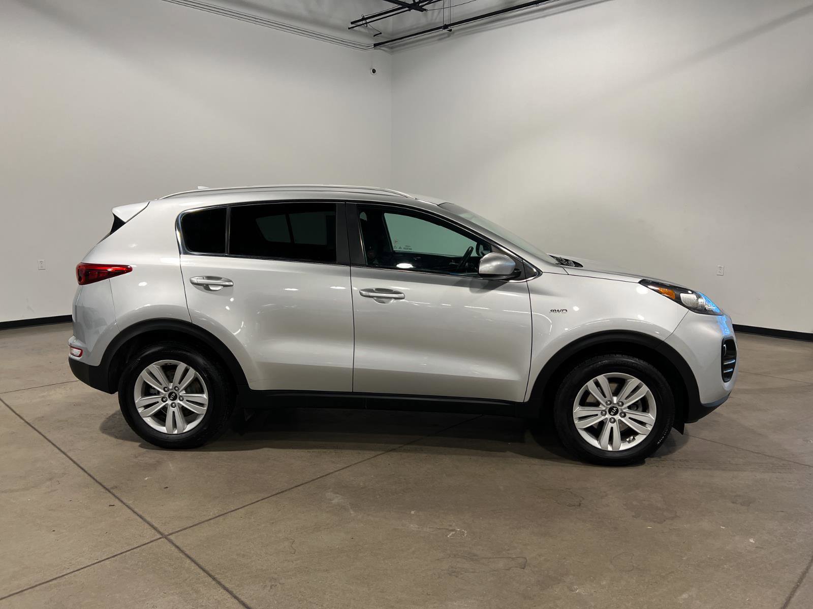Used 2017 Kia Sportage LX w/ LX Popular Package image 2