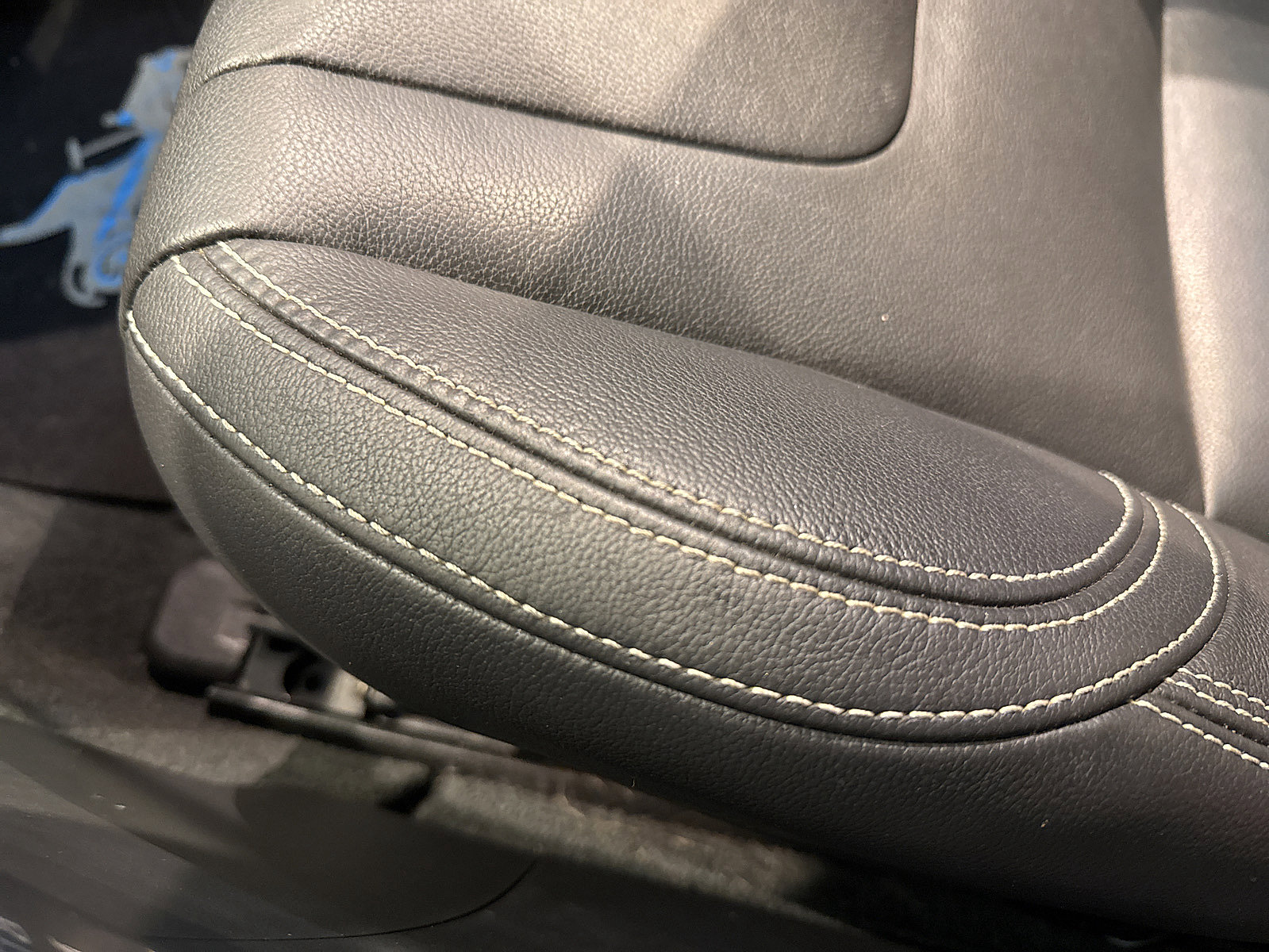 Used 2018 Volvo S60 T5 Dynamic w/ Vision Package image 51