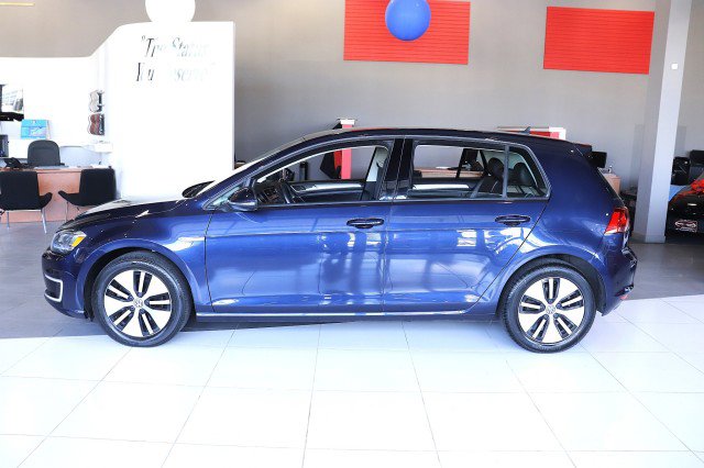 Used 2016 Volkswagen e-Golf SEL Premium image 3