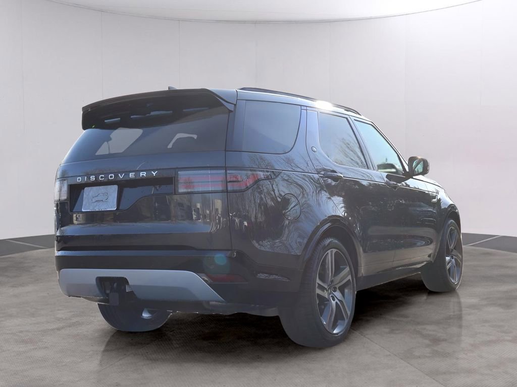 New 2026 Land Rover Discovery Limited Edition image 5