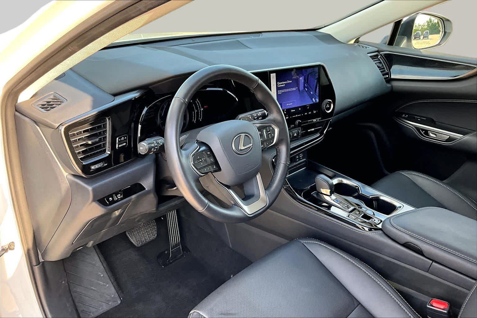 Used 2026 Lexus NX 350 AWD w/ Accessory Package (Z1) image 18