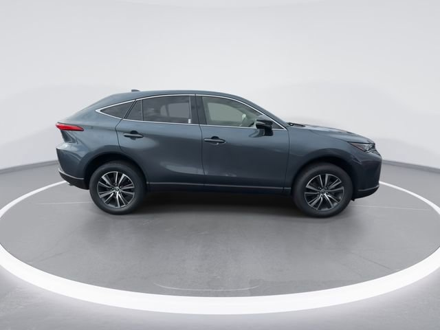 Used 2022 Toyota Venza LE image 9