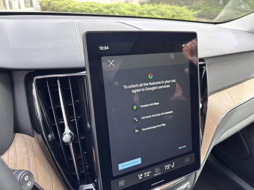 New 2026 Volvo XC60 B5 Plus w/ Protection Package Premier image 19