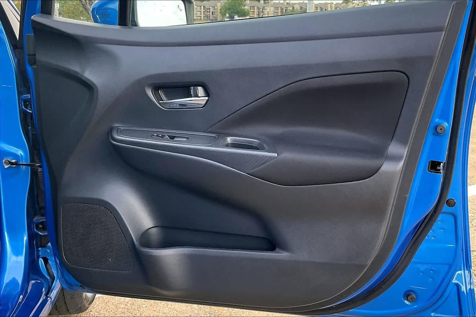 Used 2022 Nissan Versa SV FWD image 27