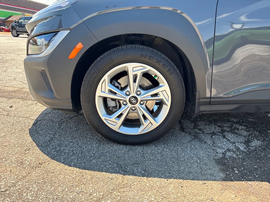 Used 2023 Hyundai Kona SEL w/ Convenience Package AWD/4WD image 9