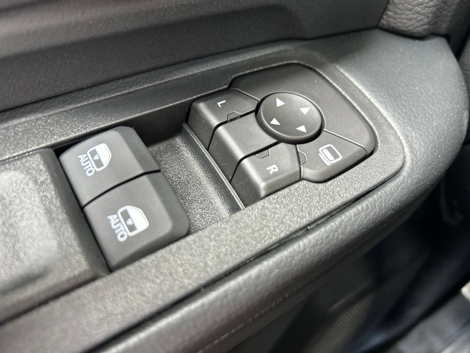 New 2026 RAM 5500 Tradesman AWD/4WD image 24