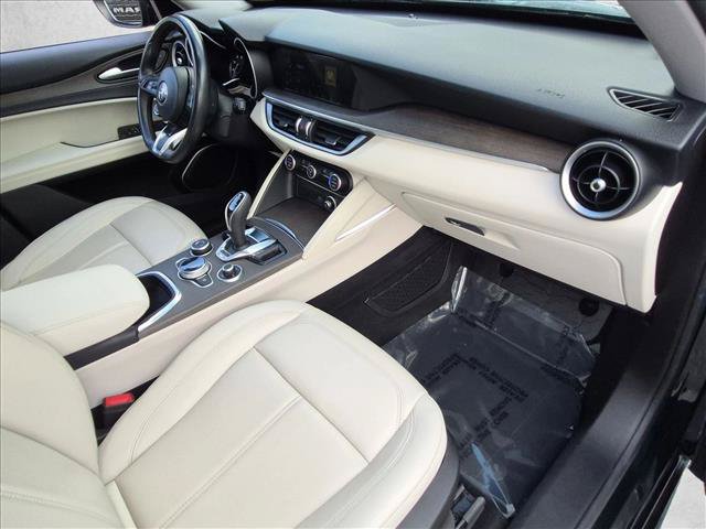 Used 2020 Alfa Romeo Stelvio Ti AWD/4WD image 24