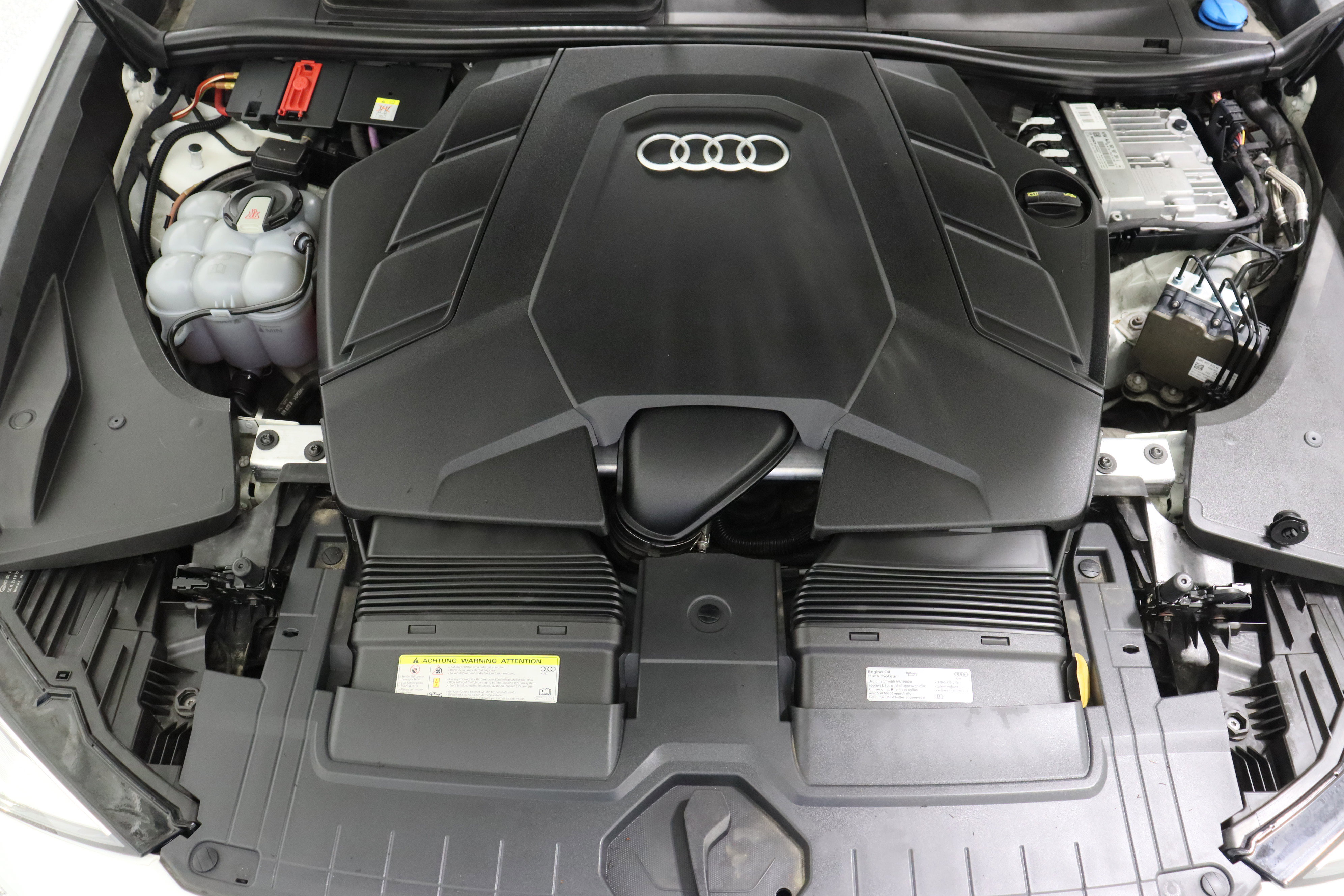 Used 2019 Audi Q8 Premium w/ Convenience Package image 41