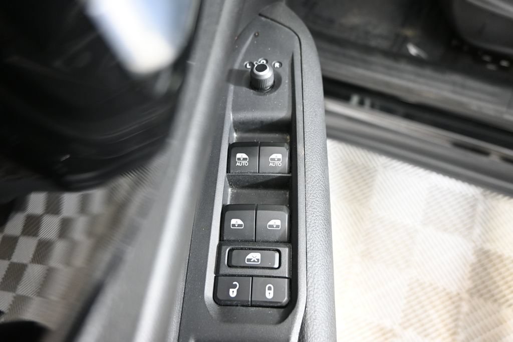 Used 2024 Jeep Compass Trailhawk AWD/4WD image 19