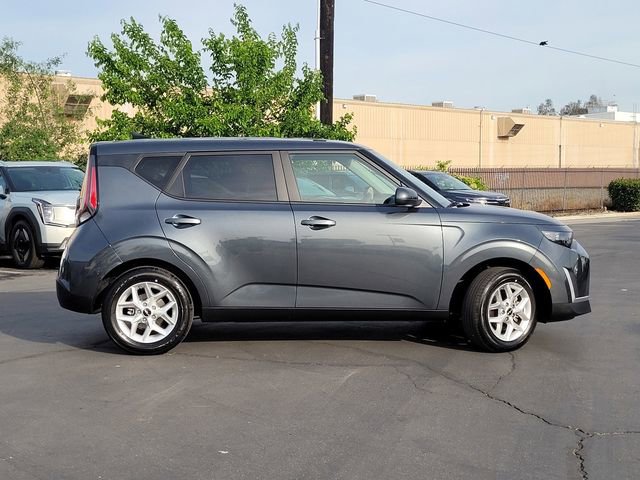 Certified 2025 Kia Soul LX w/ LX Technology Package image 5