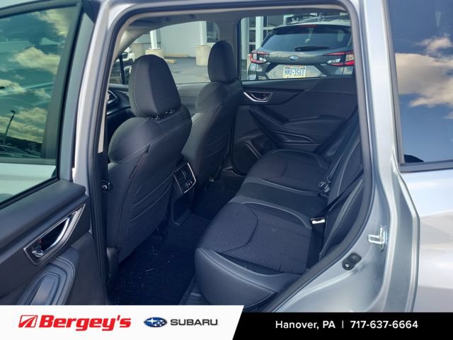 Used 2023 Subaru Forester Premium AWD/4WD image 9