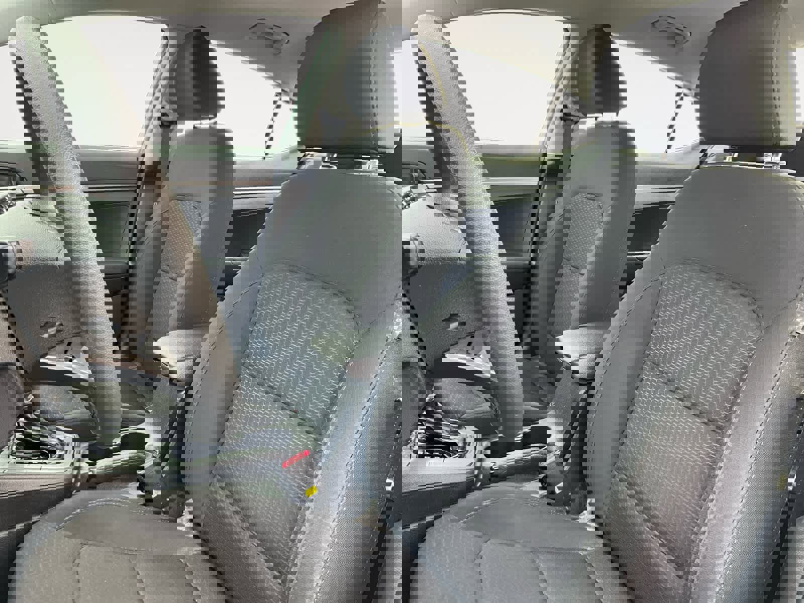 Used 2020 Hyundai Elantra SE w/ Cargo Package (C1) image 10