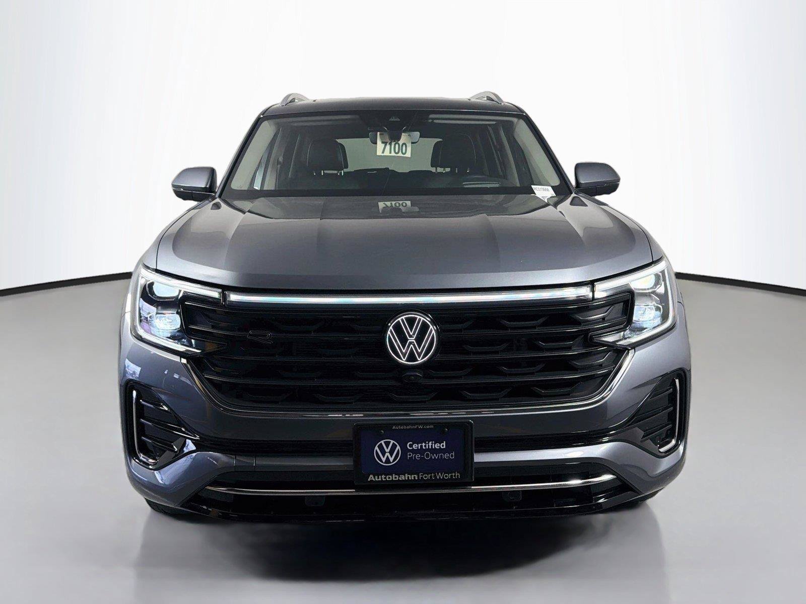 Used 2024 Volkswagen Atlas SEL Premium R-Line AWD/4WD image 2