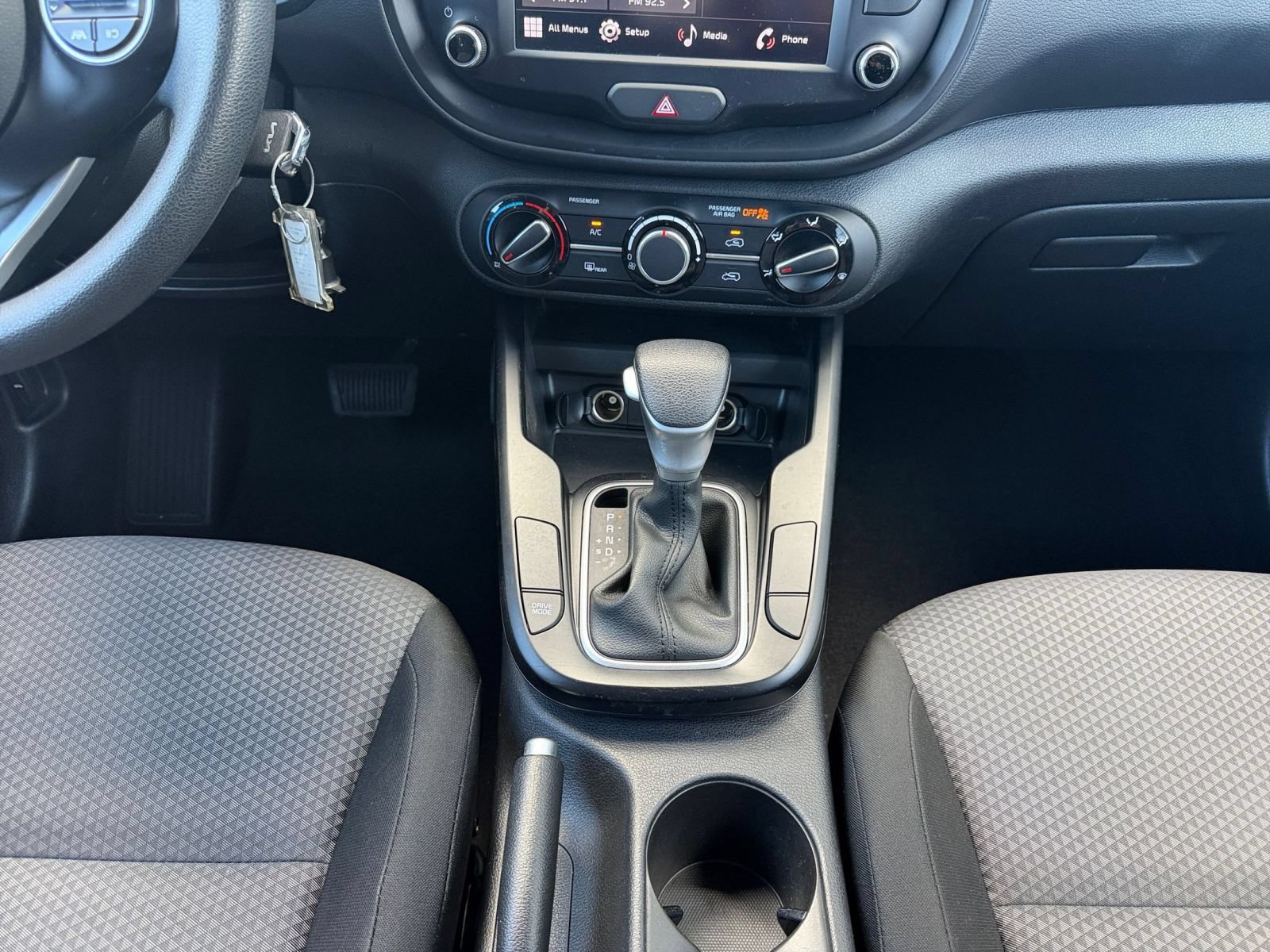Used 2025 Kia Soul LX w/ LX Technology Package FWD image 39