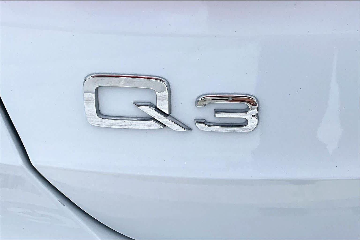 Used 2020 Audi Q3 2.0T Premium Plus AWD/4WD image 30