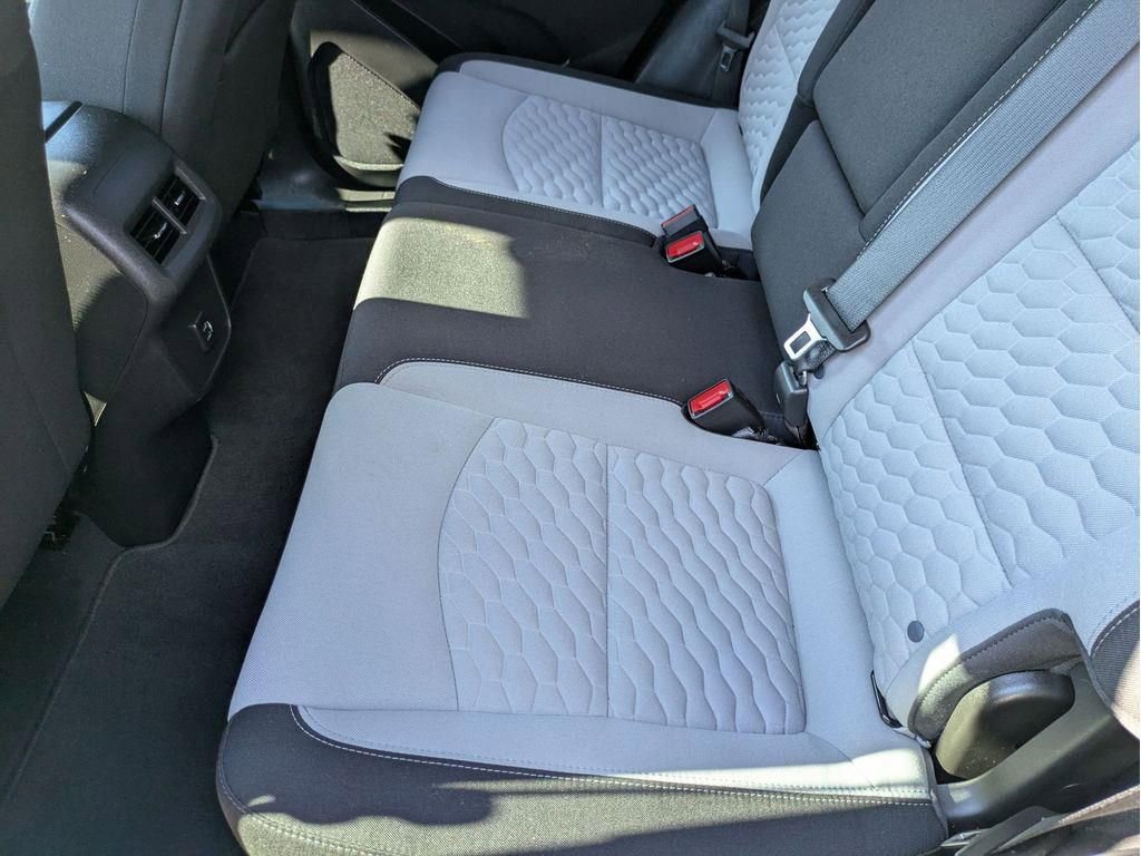 Used 2021 Chevrolet Equinox LT image 27