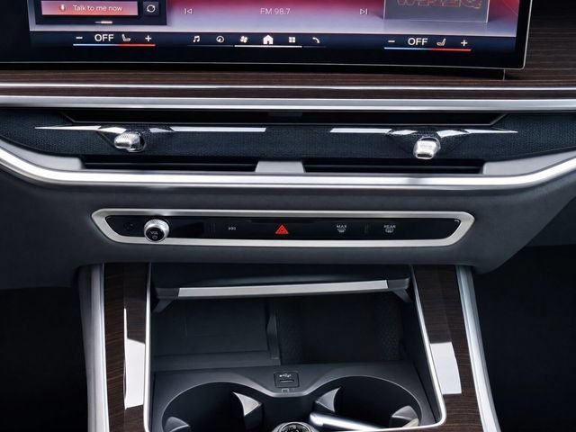 Used 2026 BMW X5 xDrive40i AWD/4WD image 18