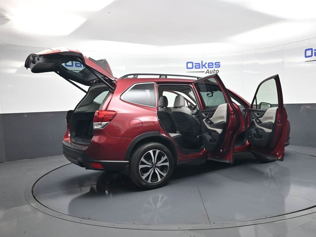 Used 2023 Subaru Forester Limited image 57