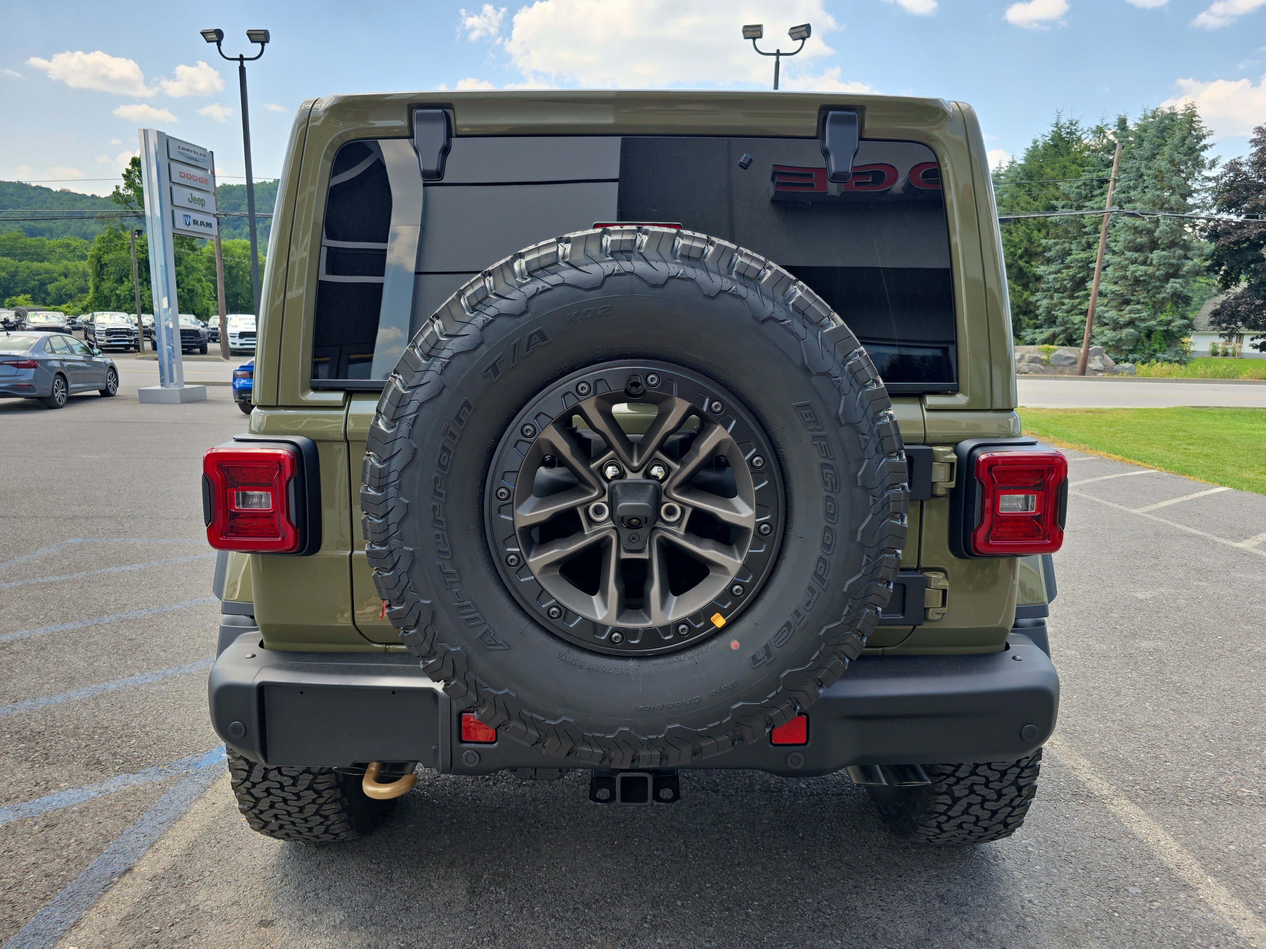 New 2025 Jeep Wrangler Unlimited Rubicon 392 image 4