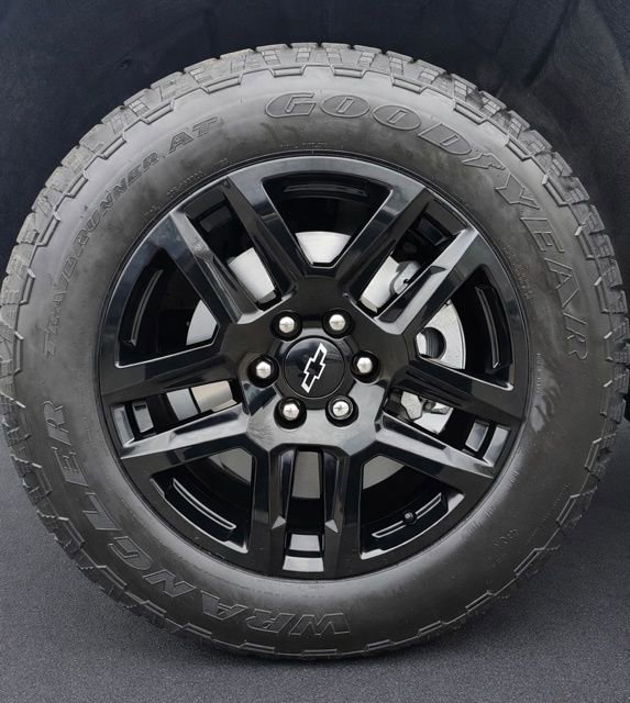 Used 2024 Chevrolet Silverado 1500 RST w/ Convenience Package II image 9