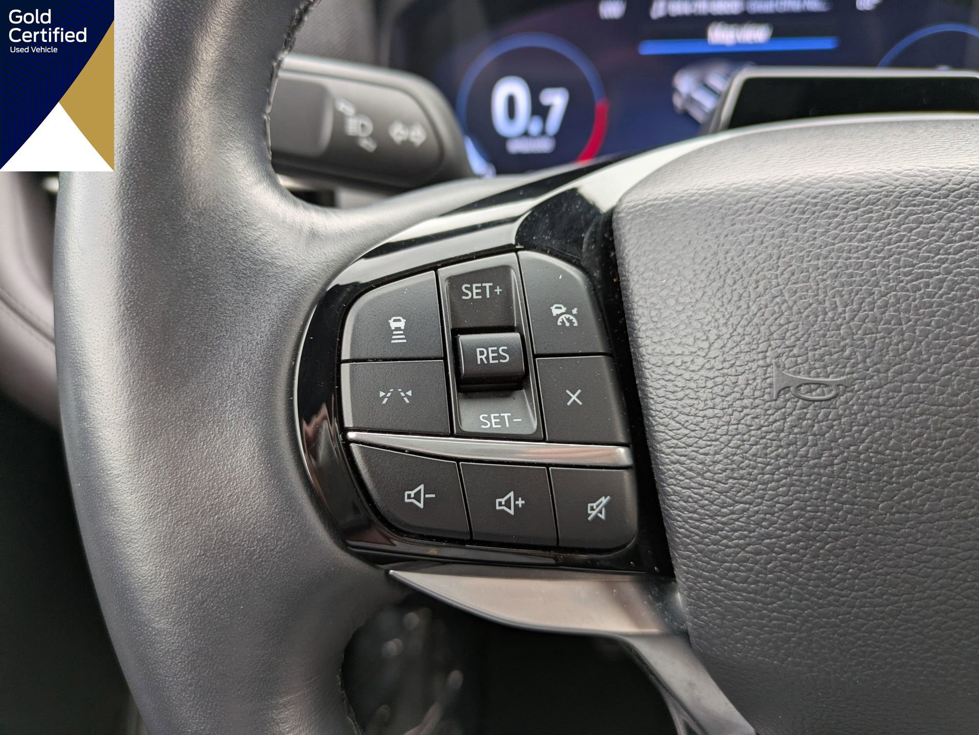 Certified 2025 Ford Explorer Platinum w/ LUX Leather Package image 33