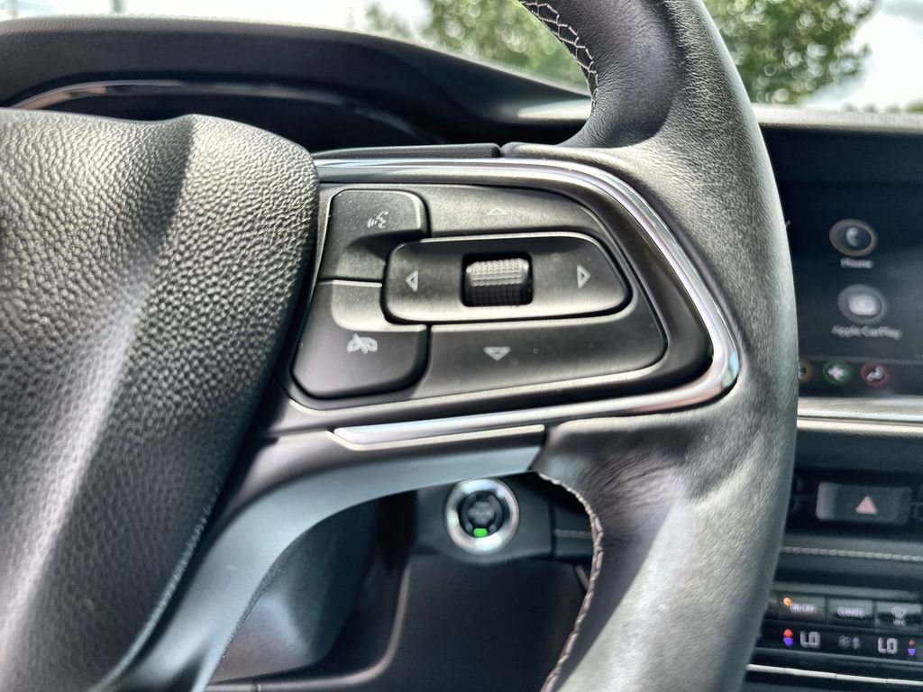 Used 2023 Buick Envision Essence w/ Sport Touring Package FWD image 32