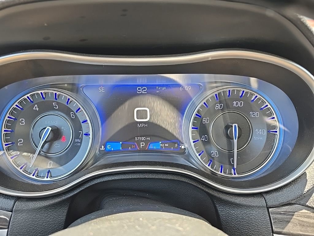 Used 2021 Chrysler 300 Touring L AWD/4WD image 19