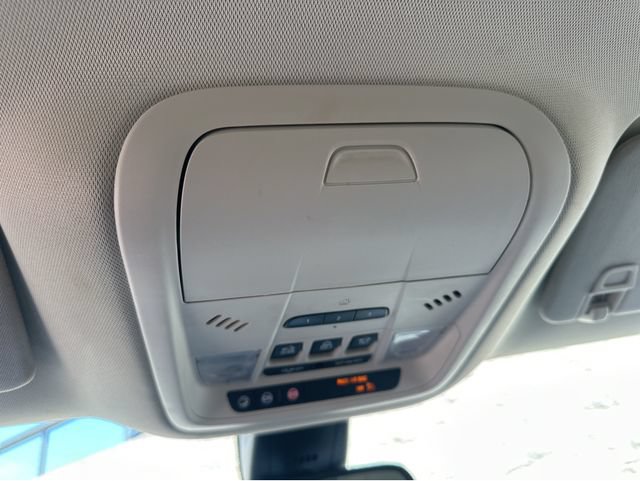 Used 2023 Buick Enclave Essence w/ Experience Buick Package FWD image 15