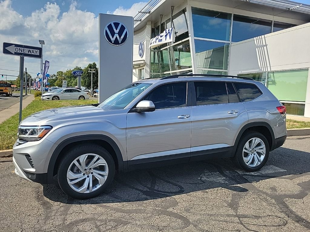 Used 2022 Volkswagen Atlas SE w/ Panoramic Sunroof Package