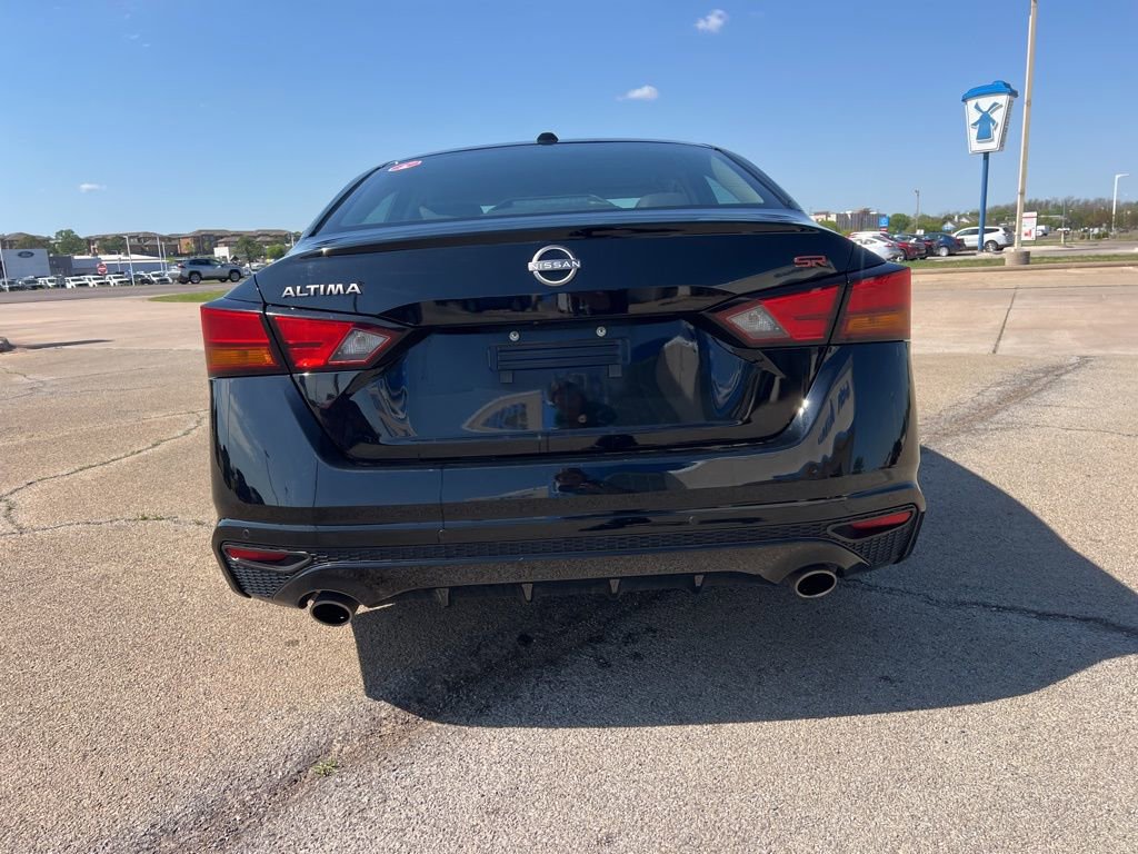 Used 2024 Nissan Altima 2.5 SR FWD image 4