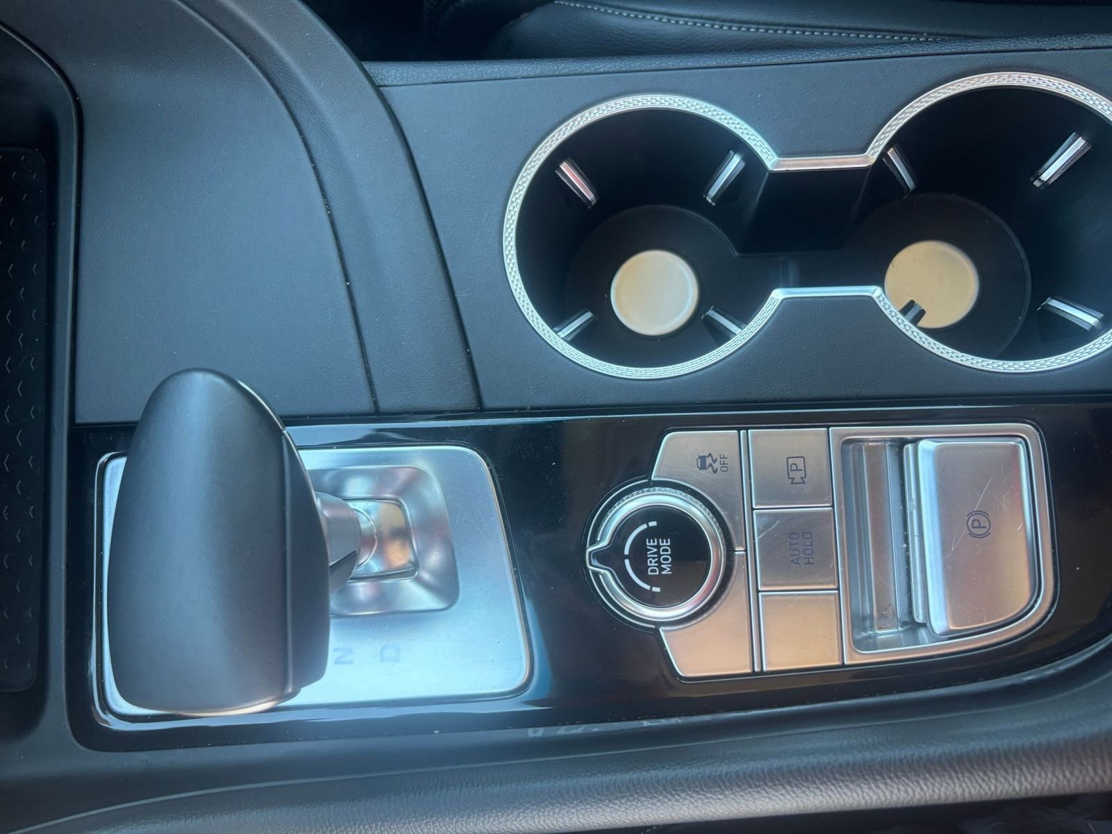 Used 2025 Genesis G70 2.5T image 41