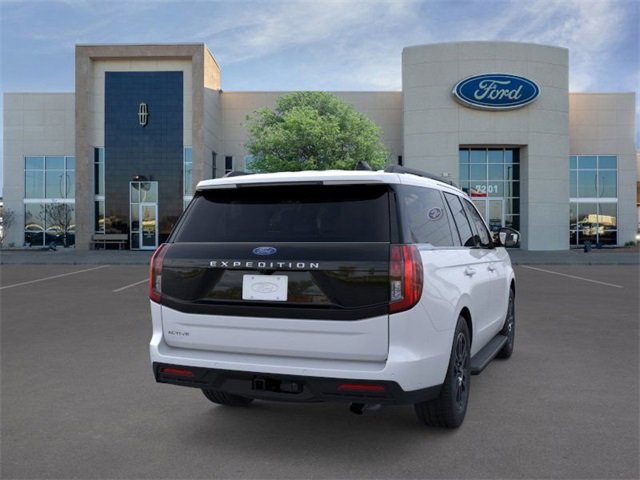 New 2025 Ford Expedition Active image 8