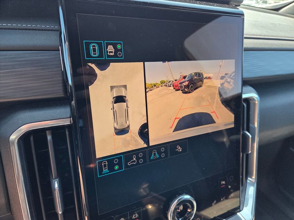 Used 2025 GMC Acadia Elevation image 34