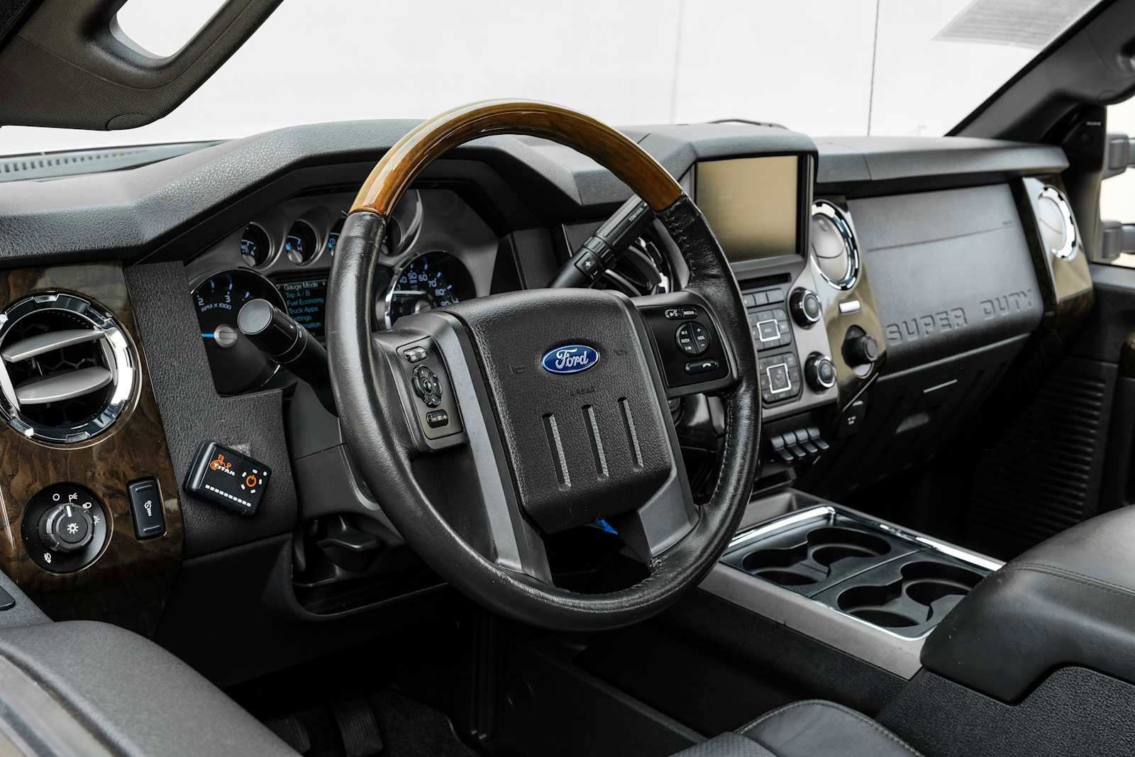 Used 2016 Ford F250 Platinum w/ FX4 Off-Road Package AWD/4WD image 18