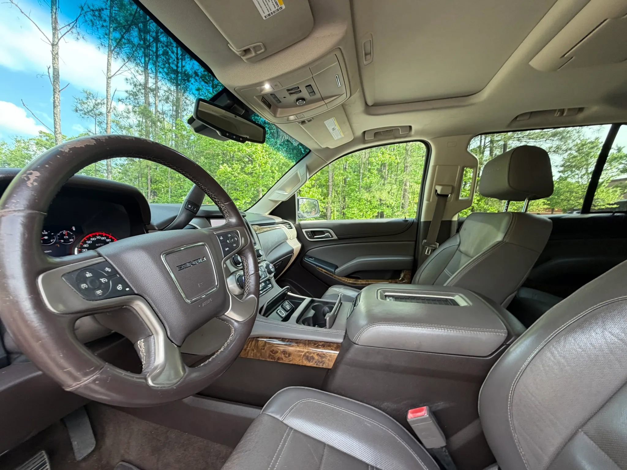 Used 2015 GMC Yukon Denali w/ Open Road Package RWD image 12