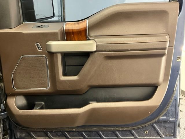 Used 2015 Ford F150 King Ranch w/ Equipment Group 601A Luxury RWD image 12