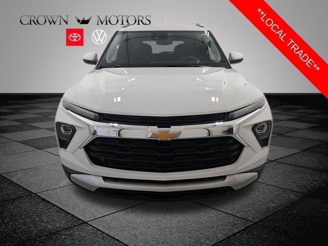 Used 2024 Chevrolet TrailBlazer LT w/ Driver Confidence Package image 2