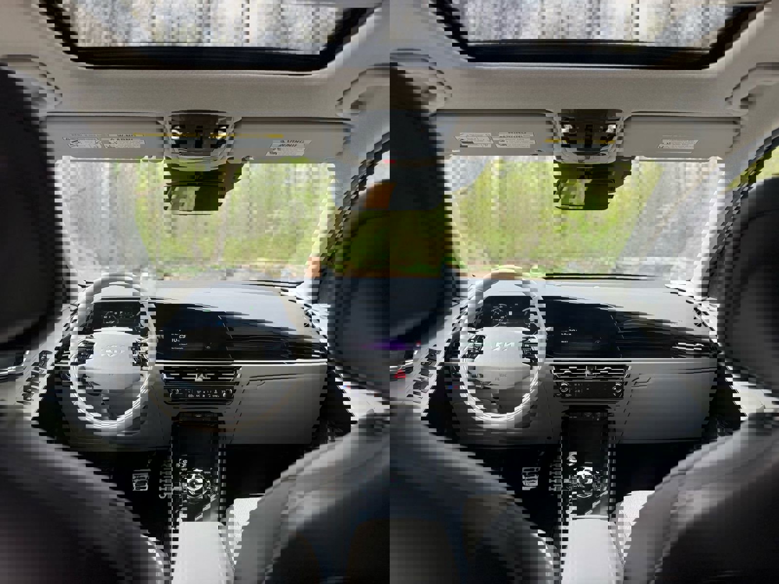 Used 2023 Kia Niro Wave FWD image 9