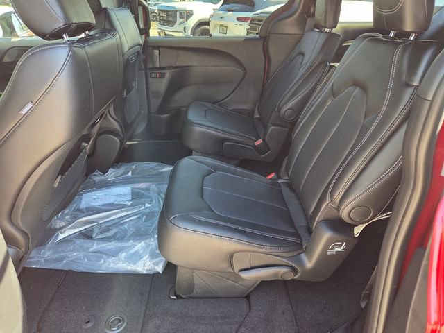 New 2026 Chrysler Pacifica Select FWD image 5