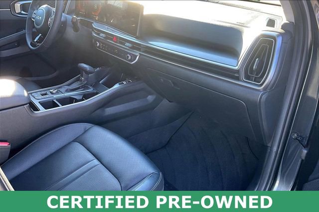 Certified 2025 Kia Sorento S image 16