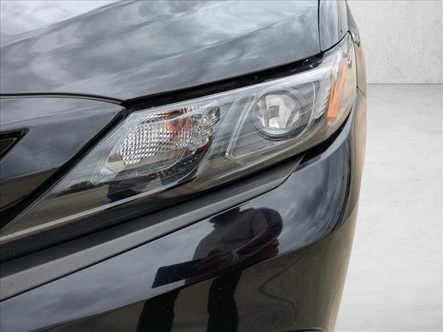 Certified 2023 Toyota Camry SE image 9