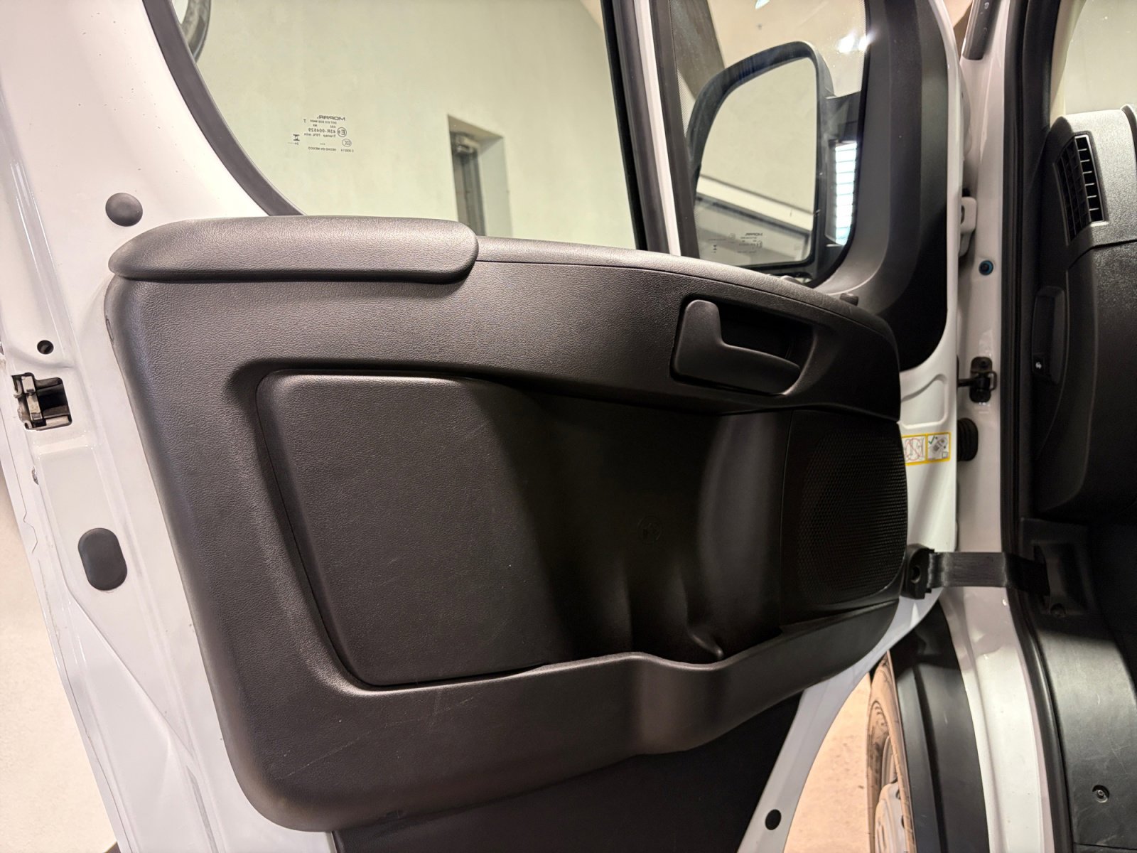 Used 2025 RAM ProMaster 3500 w/ Convenience Group image 12