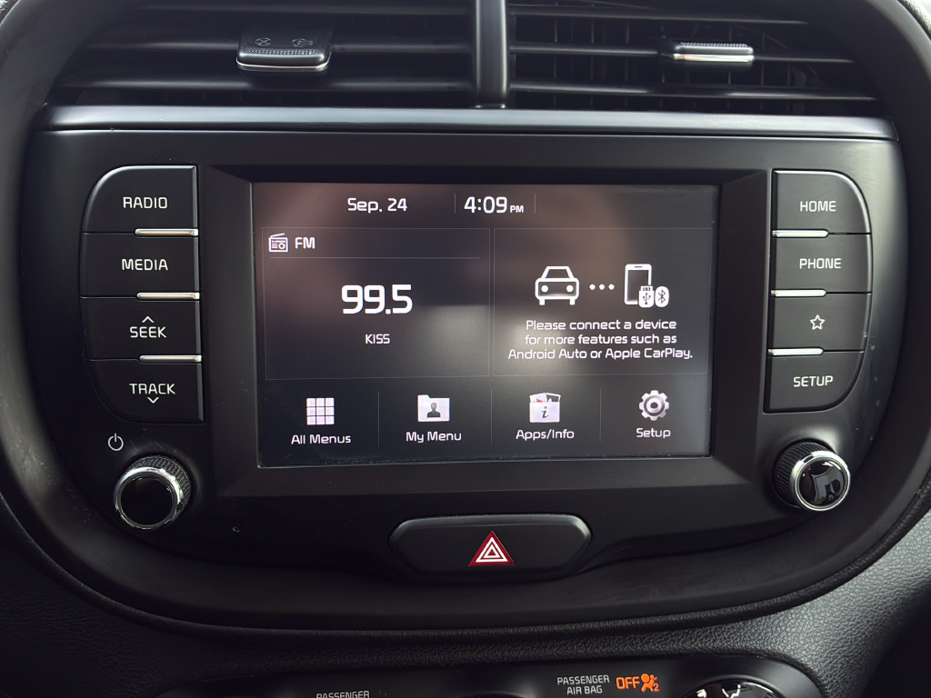 Used 2020 Kia Soul LX FWD image 19