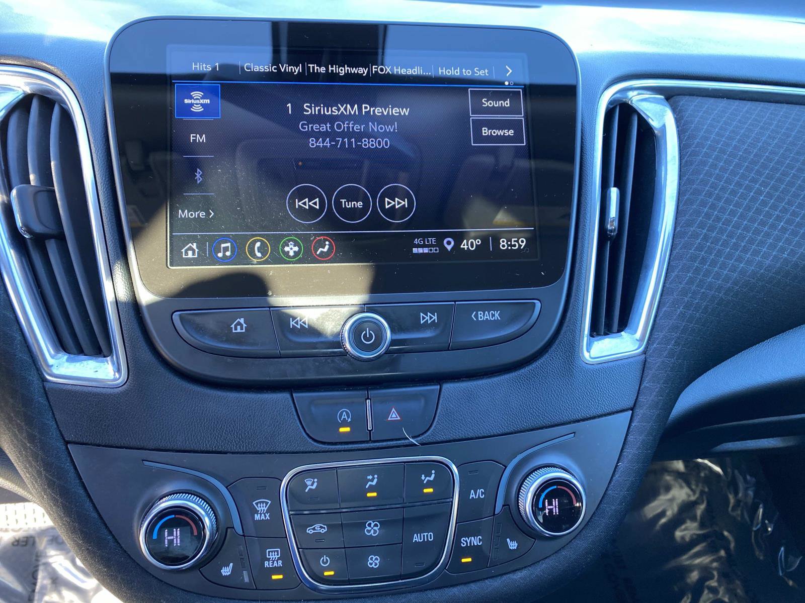 Used 2021 Chevrolet Malibu LT image 10